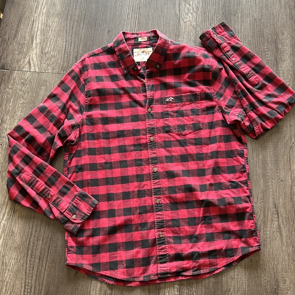 HOLLISTER| men’s plaid button down long sleeve shirt